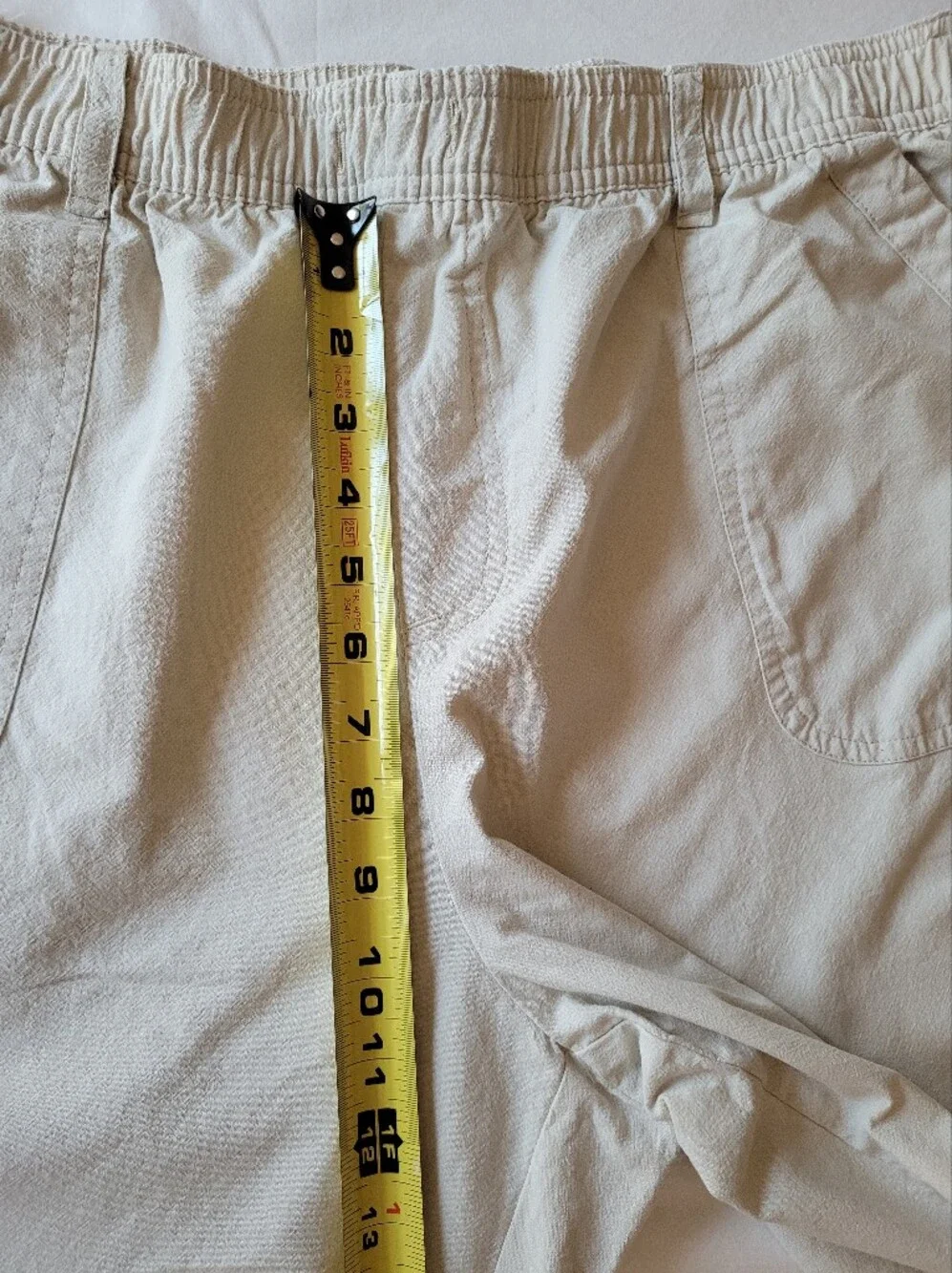 Gloria Vanderbilt Pair of Elastic Waist Capri Pants in White and Khaki Size XL - Picture 8 of 10